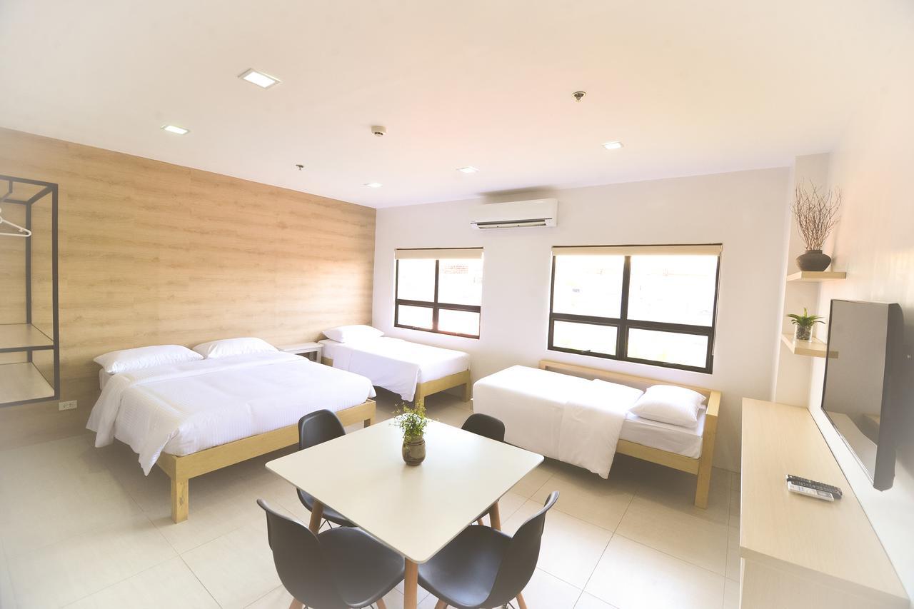 Felix Residences Cebu Buitenkant foto